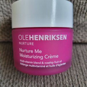 Ole Henriksen Nurture Me Moisturizing Creme